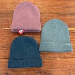 Aritzia winter hat lot of 3